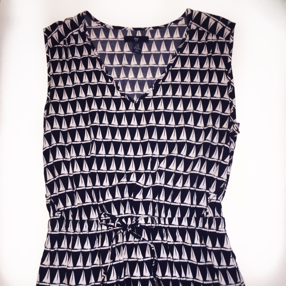 GAP sail boat loose summer dress sinched waist
